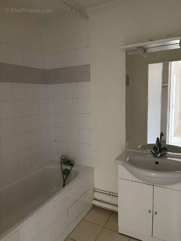 Appartement à PRINGY