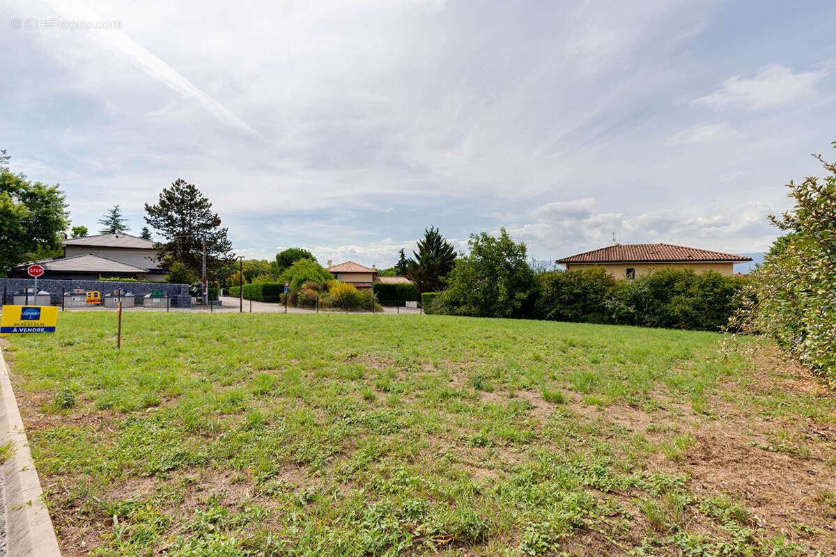 Terrain constructible à Messery de 859 m² - photo 5