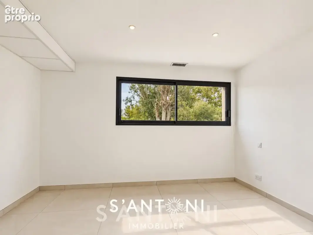 Villa 4 chambres -piscine- FRAIS NOTAIRE REDUIT ! - photo 12