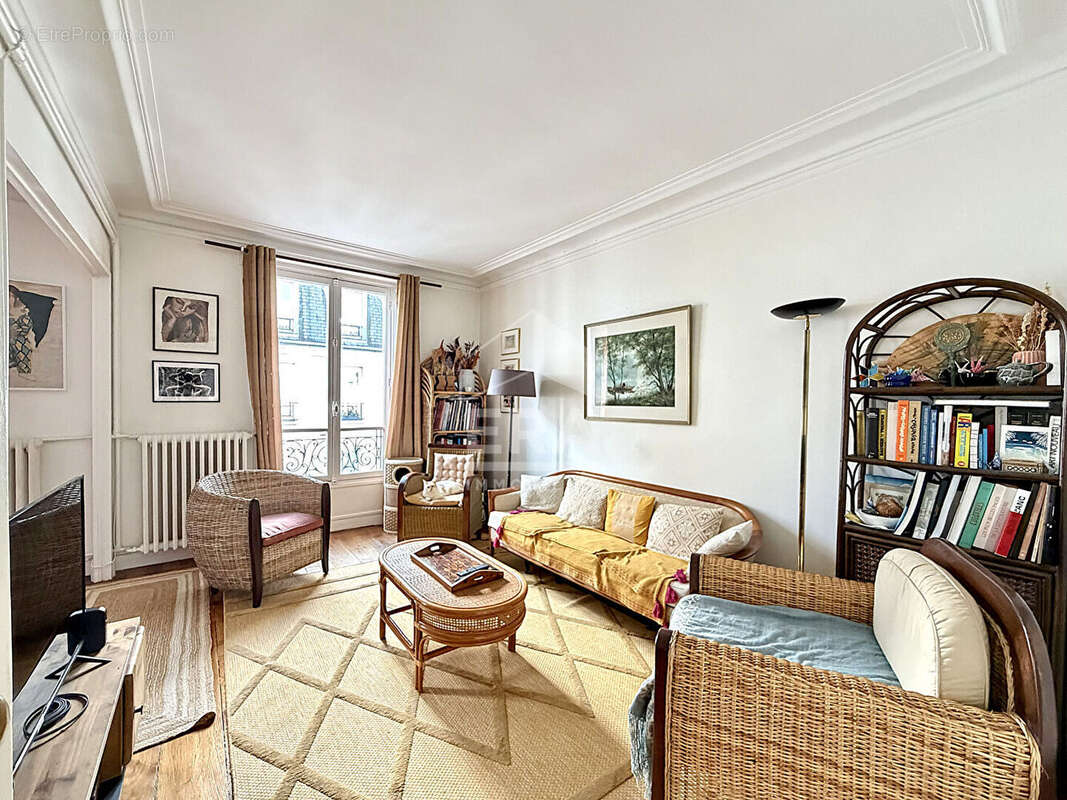 Appartement à NEUILLY-SUR-SEINE