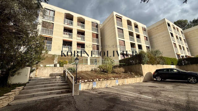 Appartement à GREOUX-LES-BAINS