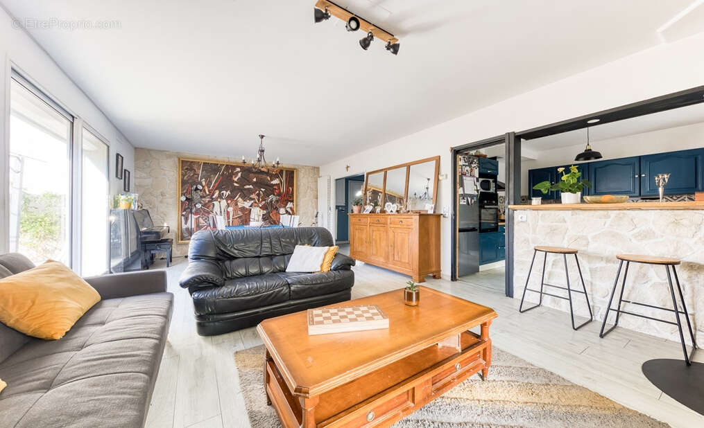 Maison à BRIE-COMTE-ROBERT