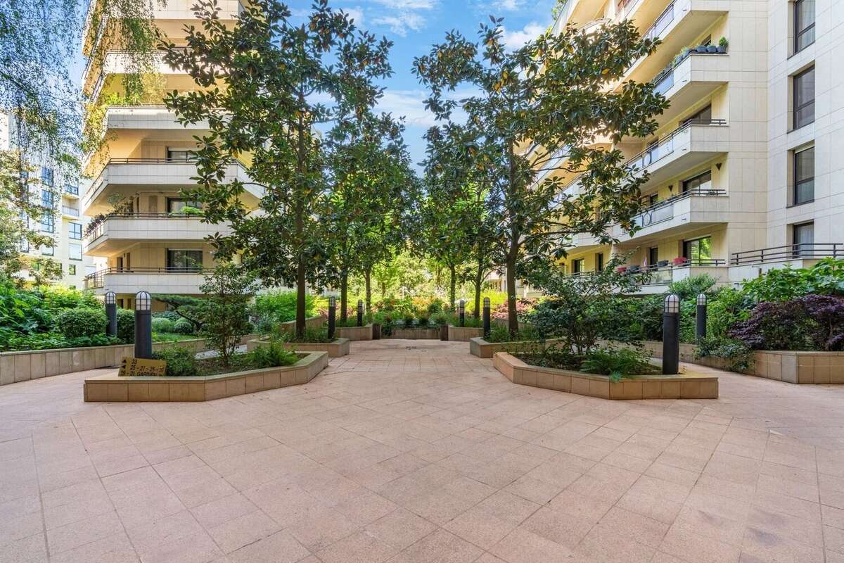 Appartement à LEVALLOIS-PERRET