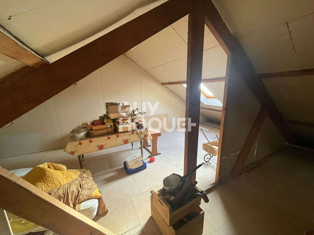 Maison à REMILLY-SUR-LOZON