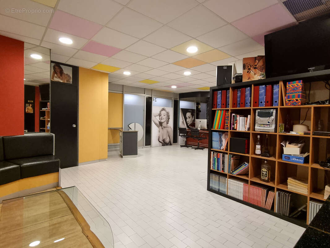 Commerce à MARSEILLE-8E