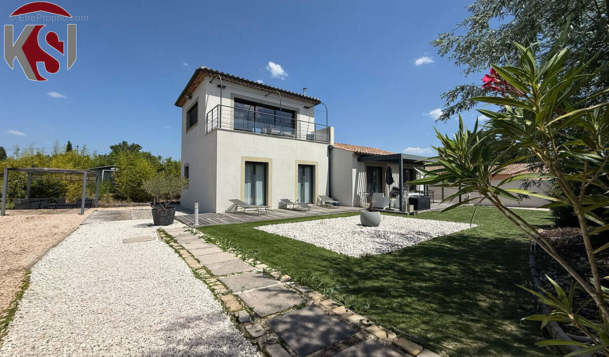 Maison à SAINT-MAXIMIN-LA-SAINTE-BAUME