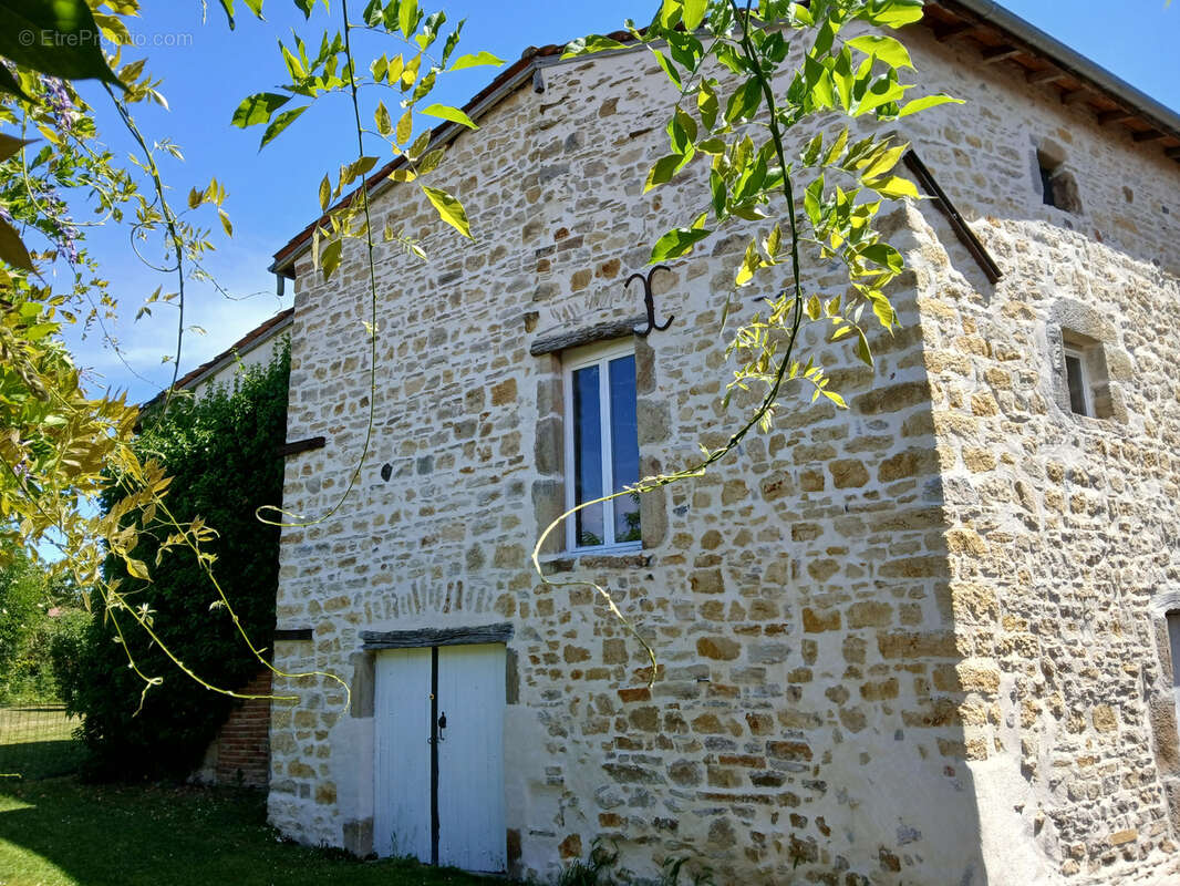 Maison à ESPIRAT