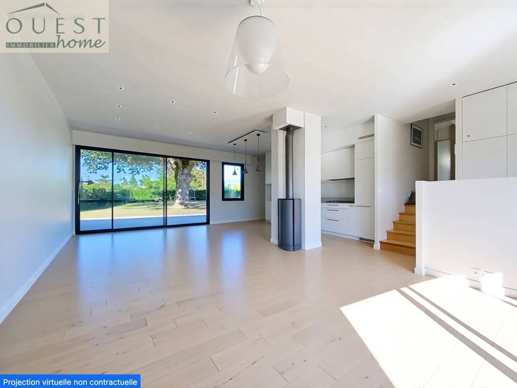 Maison à CHARBONNIERES-LES-BAINS