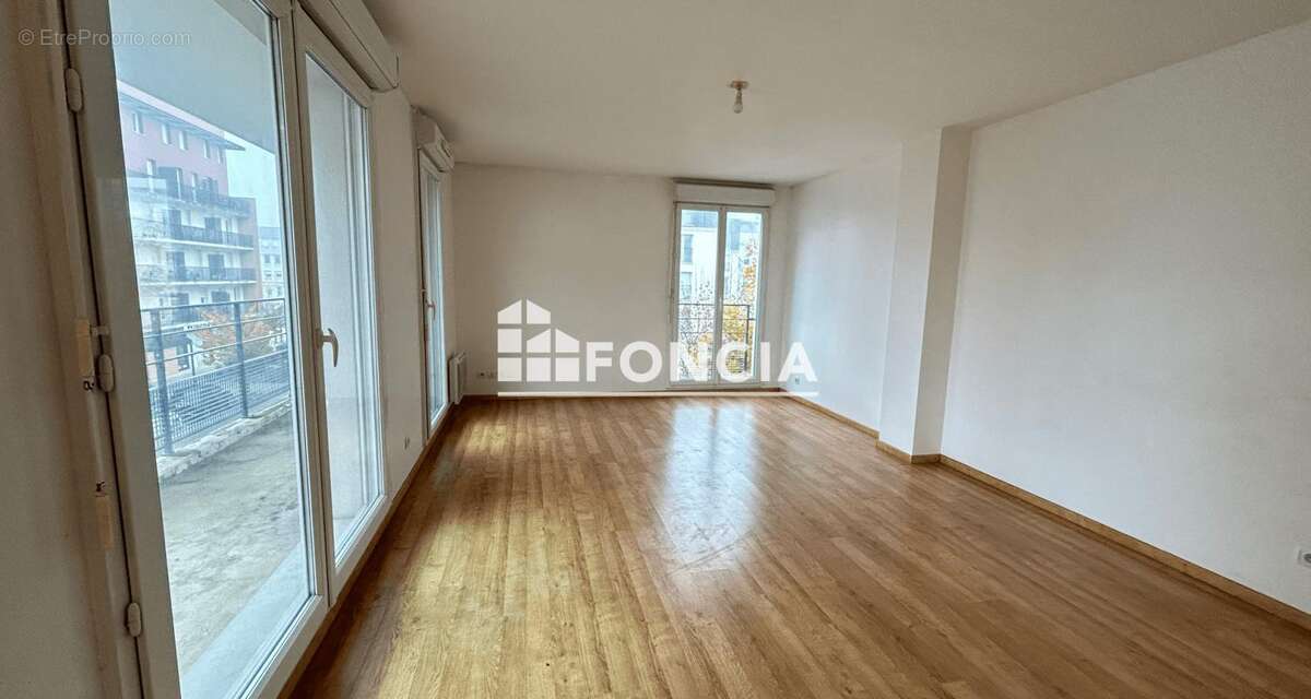 Appartement à LUCE