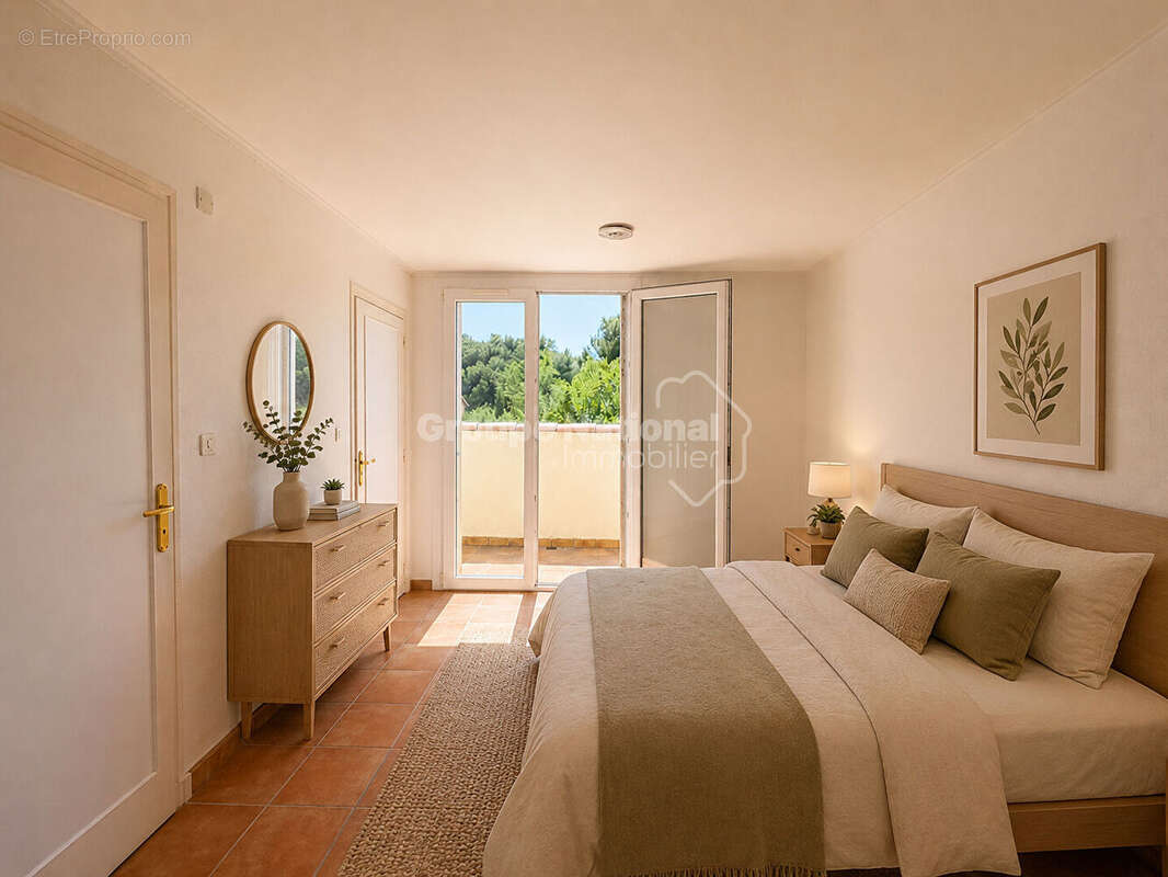 ENSUES LA REDONNE: Villa de type 6 de 142 m2 sur un terrain de 1066 m2. - photo 9