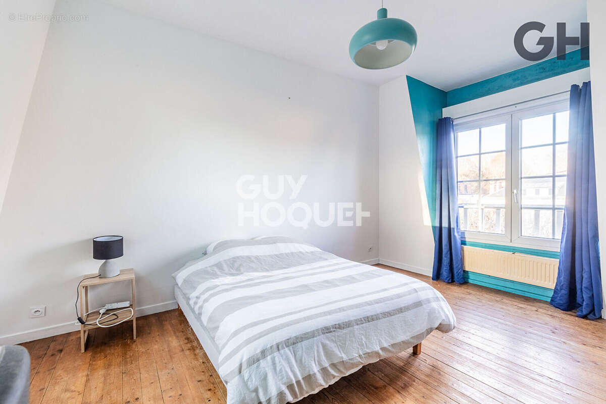 Maison à SOISY-SUR-SEINE