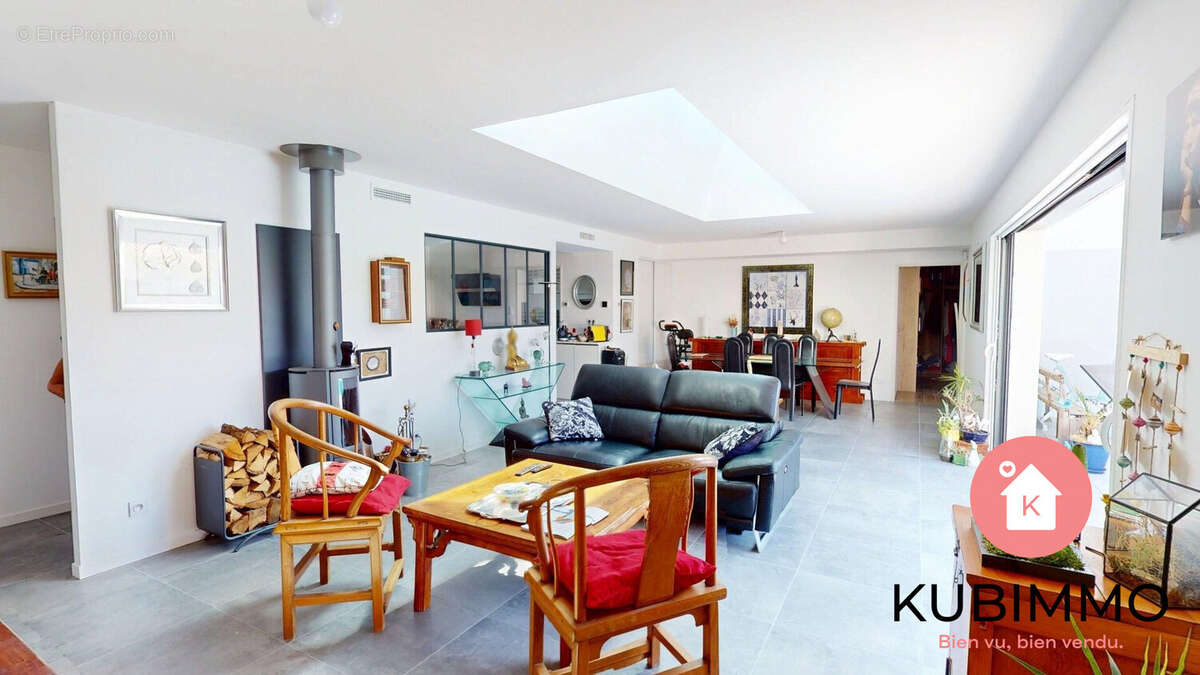 Maison 230 m² à Talmont-Saint-Hilaire  - photo 4