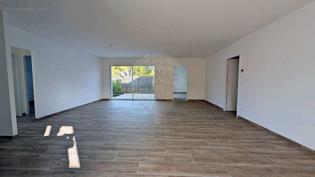 Maison à LES MATHES