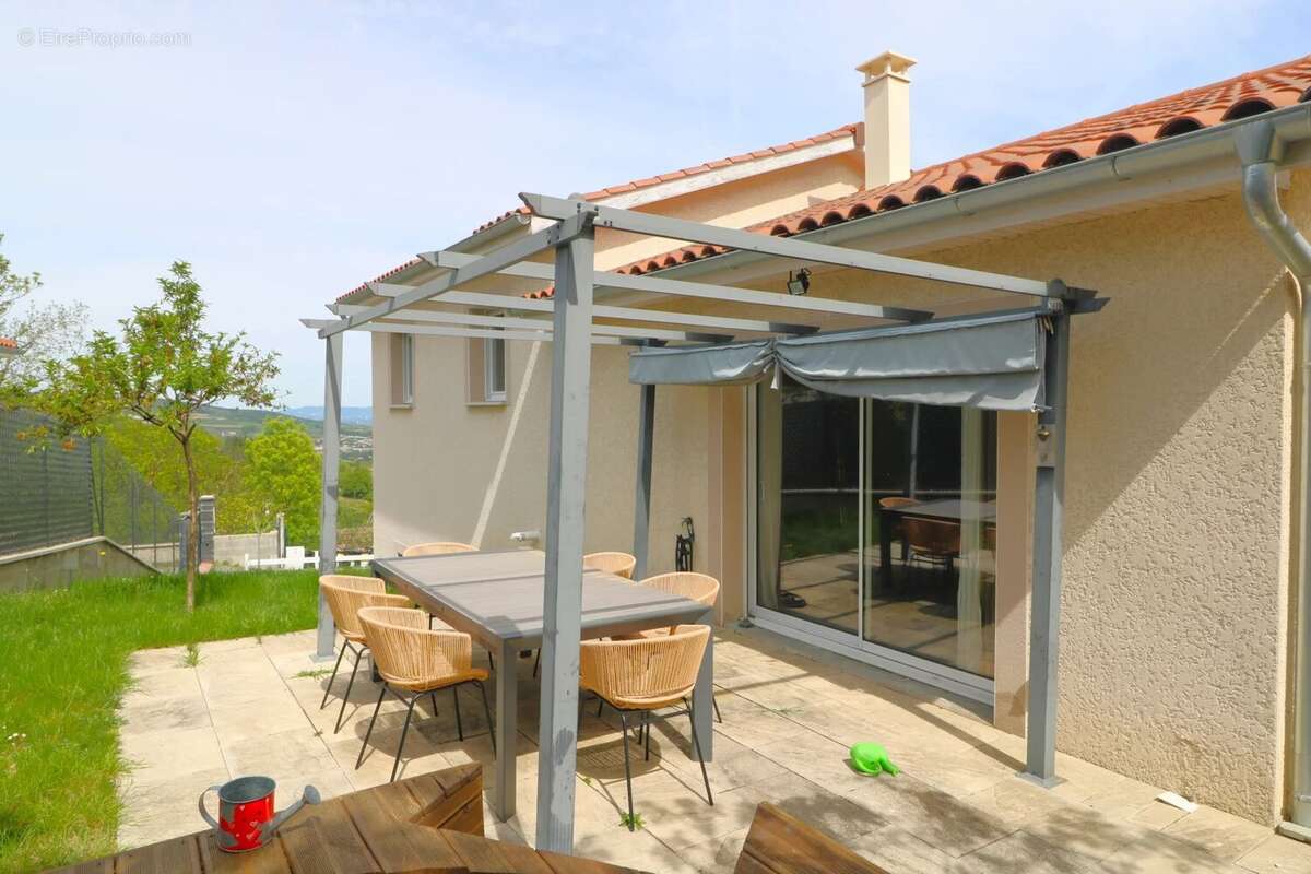 Maison à THURINS