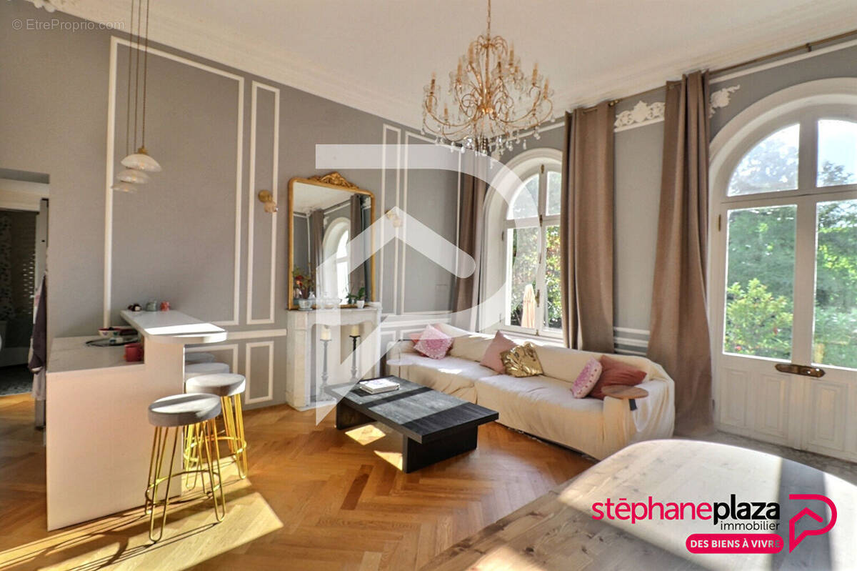 Maison à MAISONS-LAFFITTE