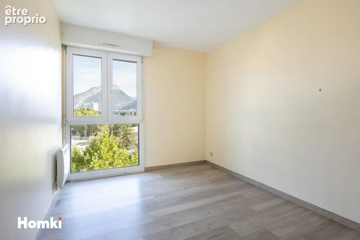 Appartement T4 avec grand balcon, garage, cave et vue plein sud sur les montagnes – Secteur Allié / Alpin - photo 8
