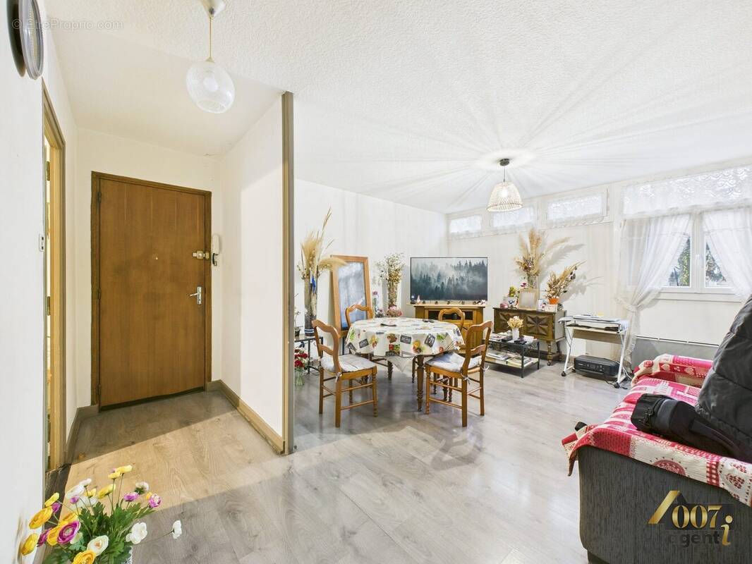 Appartement à ALBERTVILLE