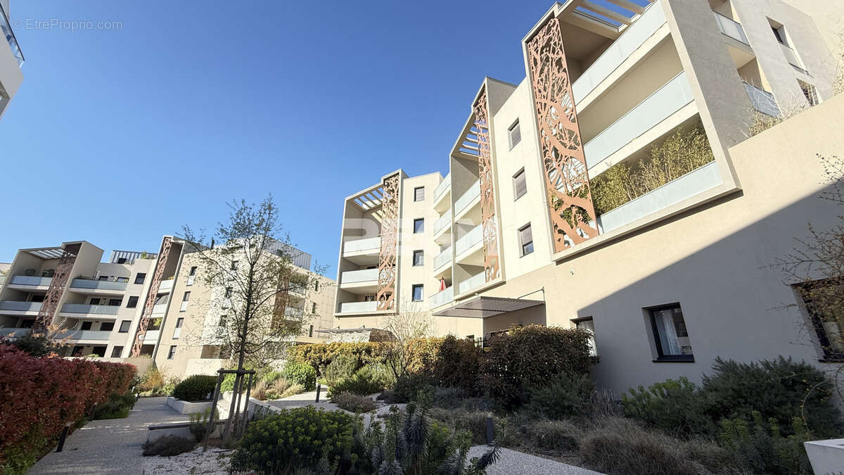 Appartement à SAINT-JEAN-DE-VEDAS