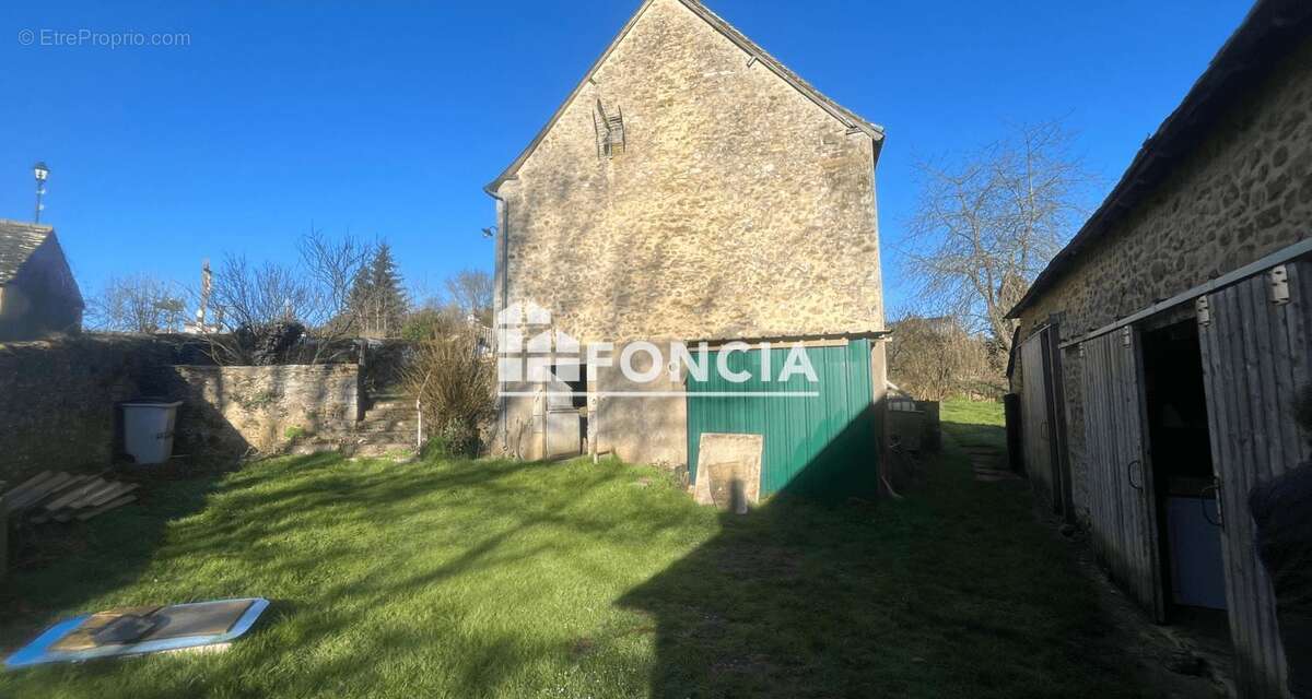 Maison à LOUE
