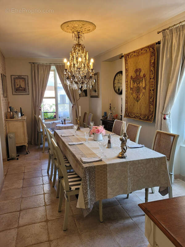 Maison à LAROCHEMILLAY