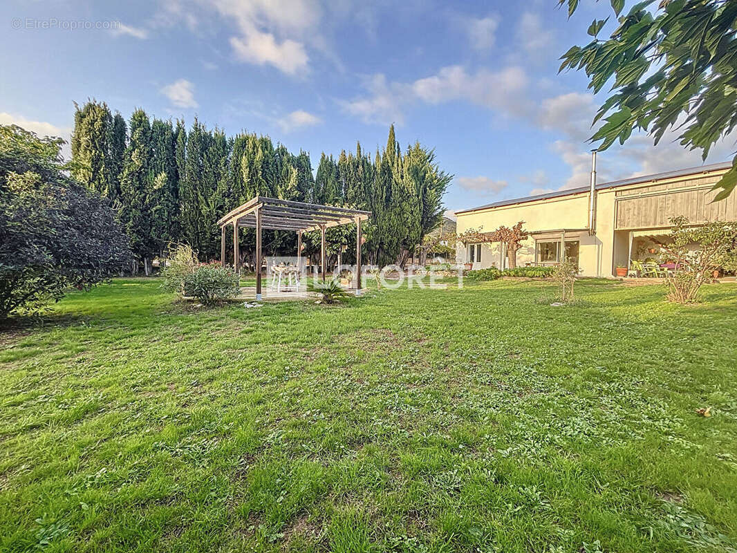 Maison à CAUSSES-ET-VEYRAN