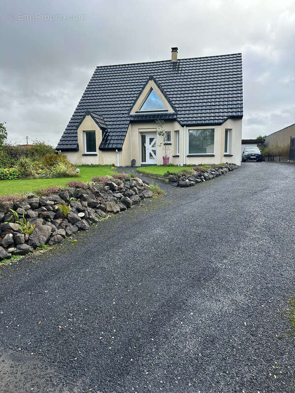 Maison à BRUAY-LA-BUISSIERE