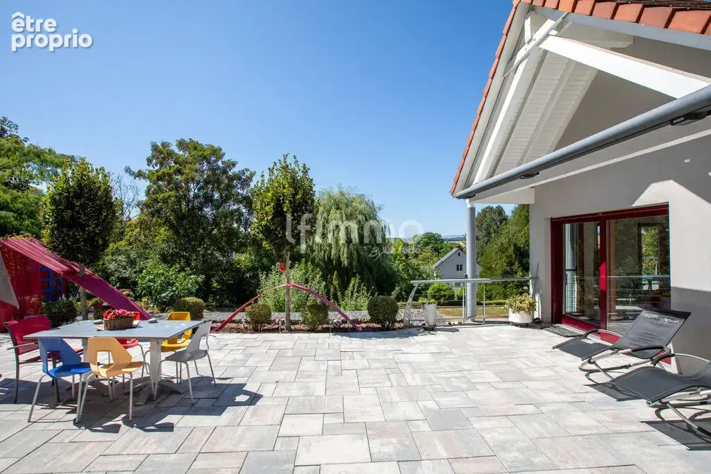 Maison d'exception et son vaste jardin arboré - photo 4