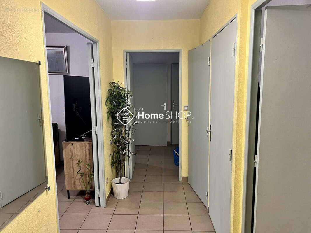 Entrée - Appartement à MARSEILLE-15E