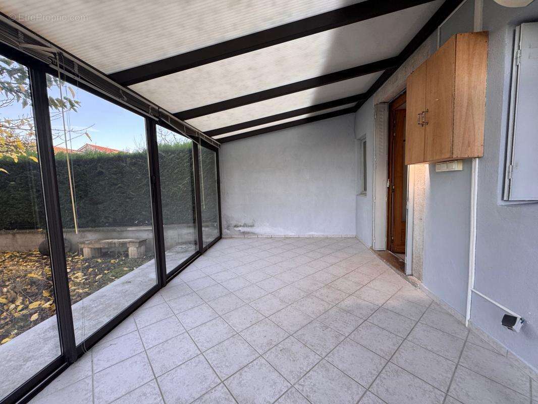 Maison à SAINT-ROMAIN-DE-JALIONAS