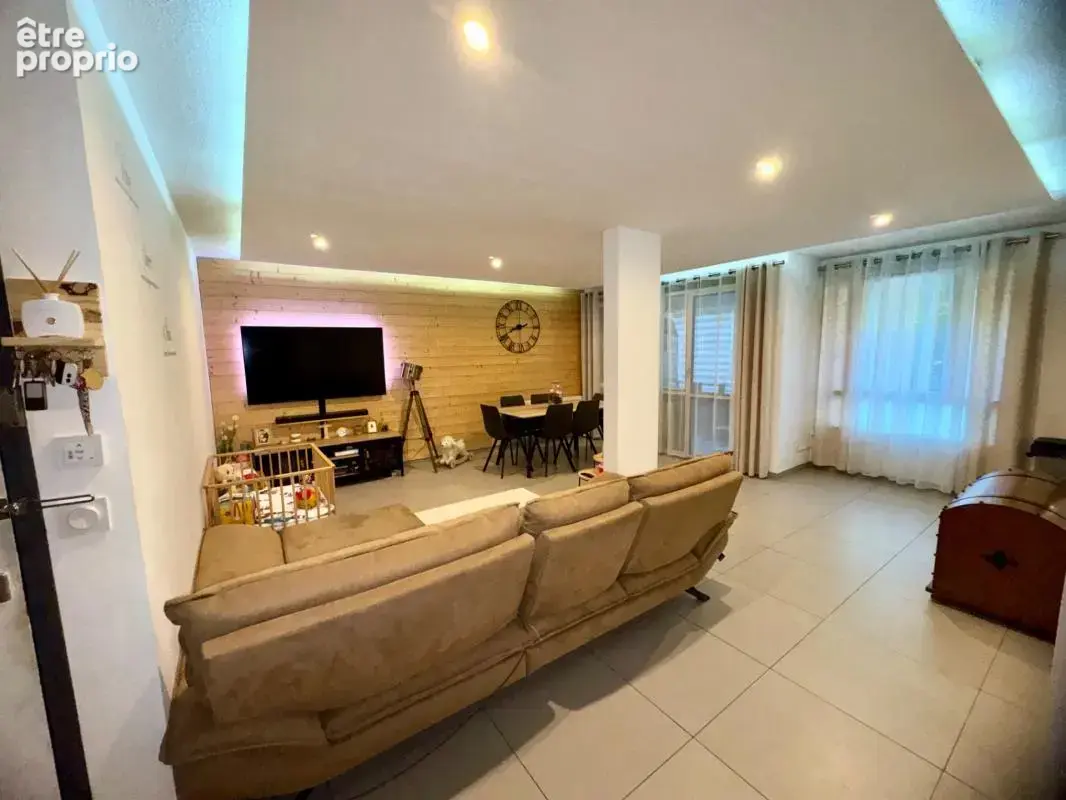 Appartement à CRAN-GEVRIER