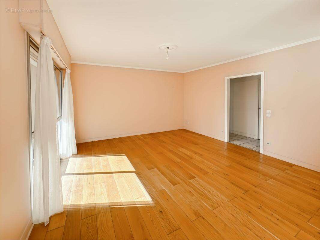 Appt t3 francheville garage/ ascenseur/ calme - photo 4