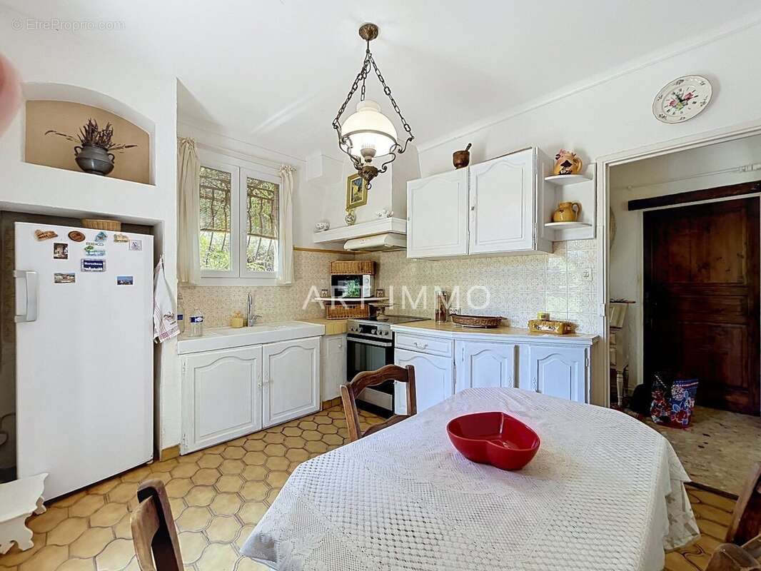 Maison à ROBION