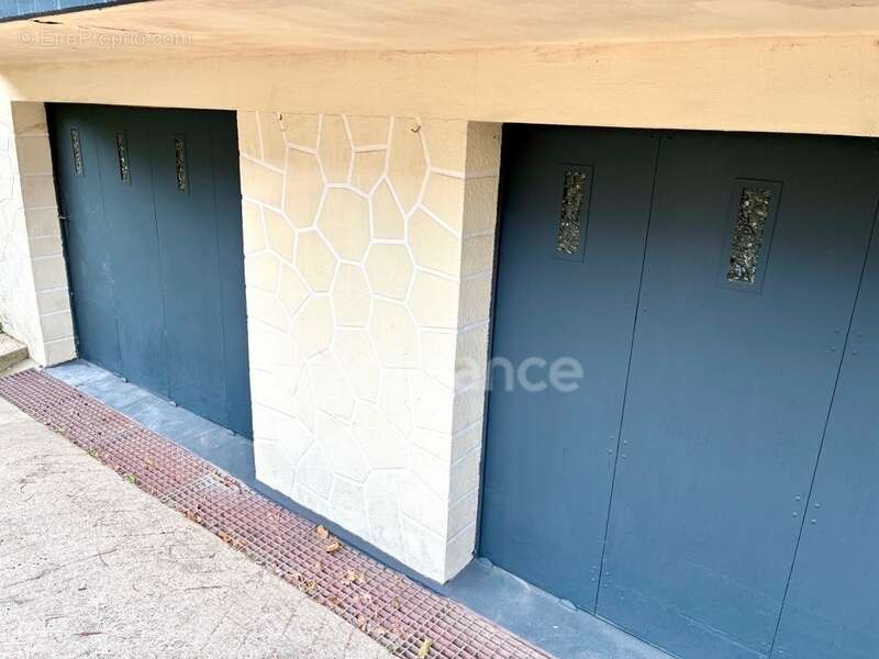 **Exclusivité**Sainte-Cécile**Maison rénovée de 137 m², 4 chambres, jardin et double garage - photo 17