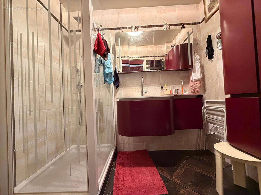 Appartement à PARIS-19E
