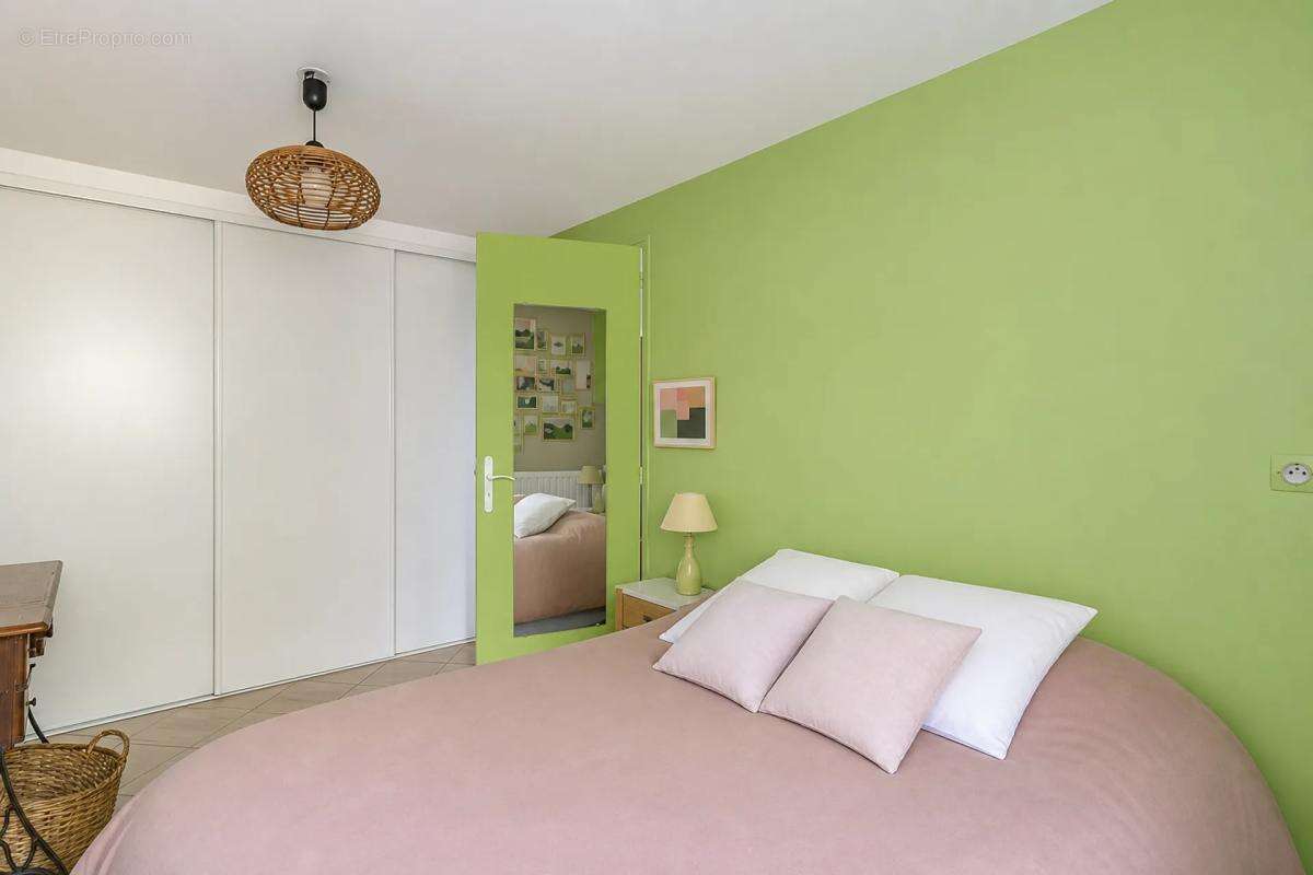 Appartement de 4 pièces de 88 m² situé à Fosses - photo 12