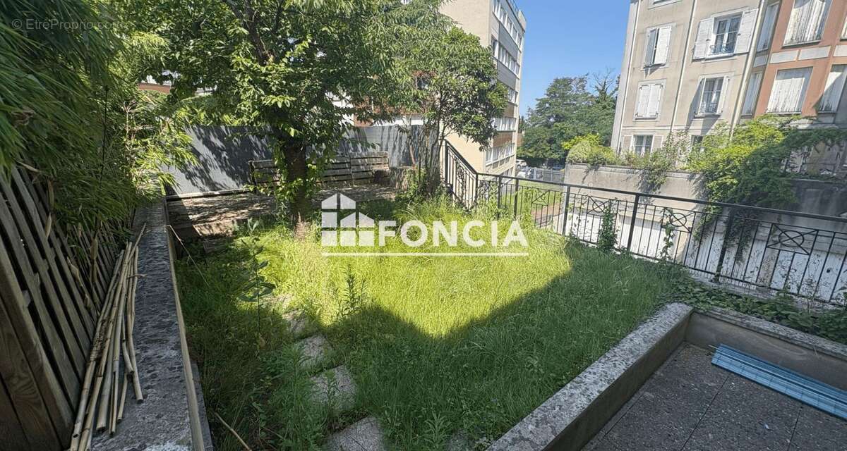 Appartement à THIAIS