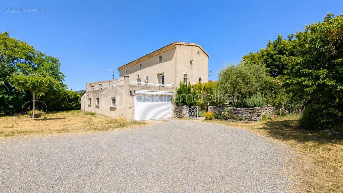Maison à CLEON-D'ANDRAN