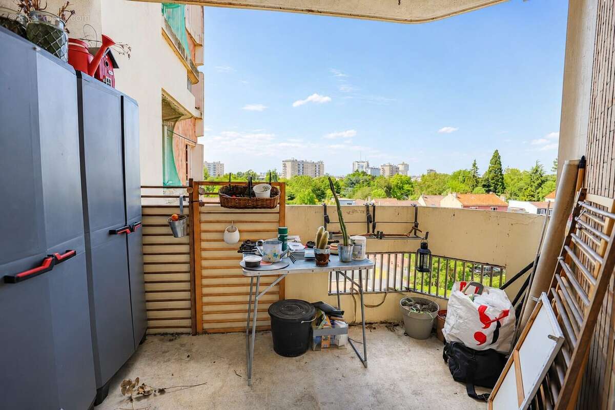 Appartement 83 m² à Montreuil  - photo 2