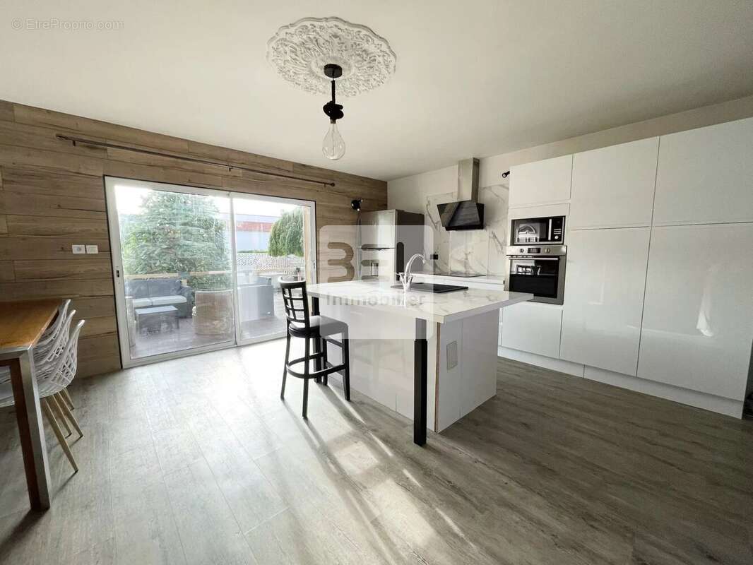 Maison à BAGNOLS-SUR-CEZE