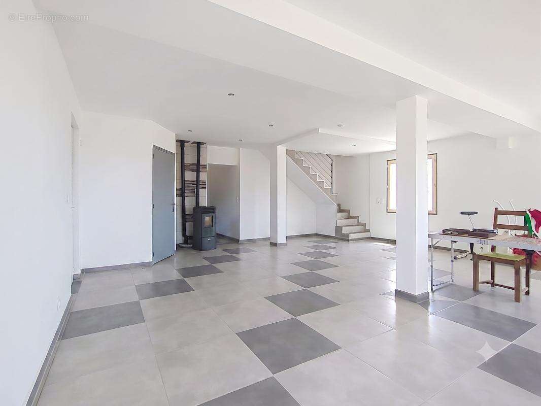 Saint-mesmin - maison traditionnelle -  3 chambres - calme  et lumineuse - photo 3