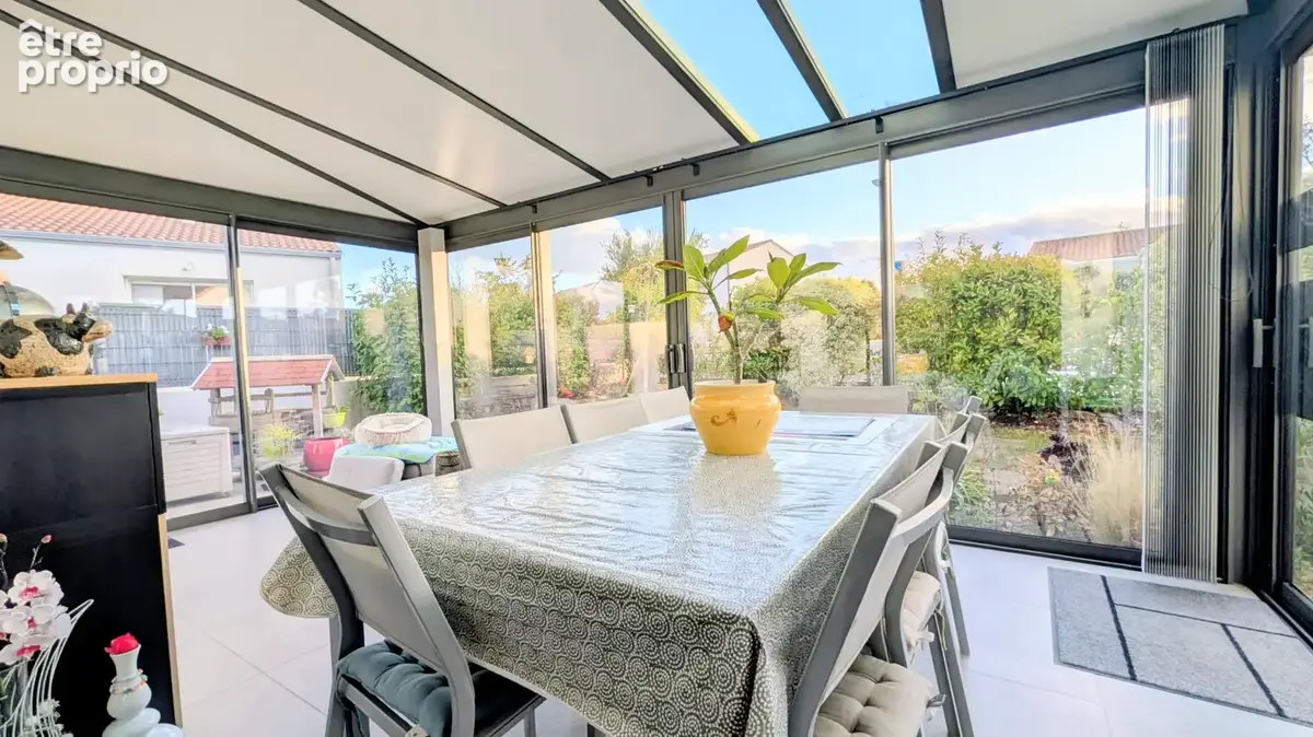 Maison de plain-pied 97m2 avec véranda - PORNIC - photo 9