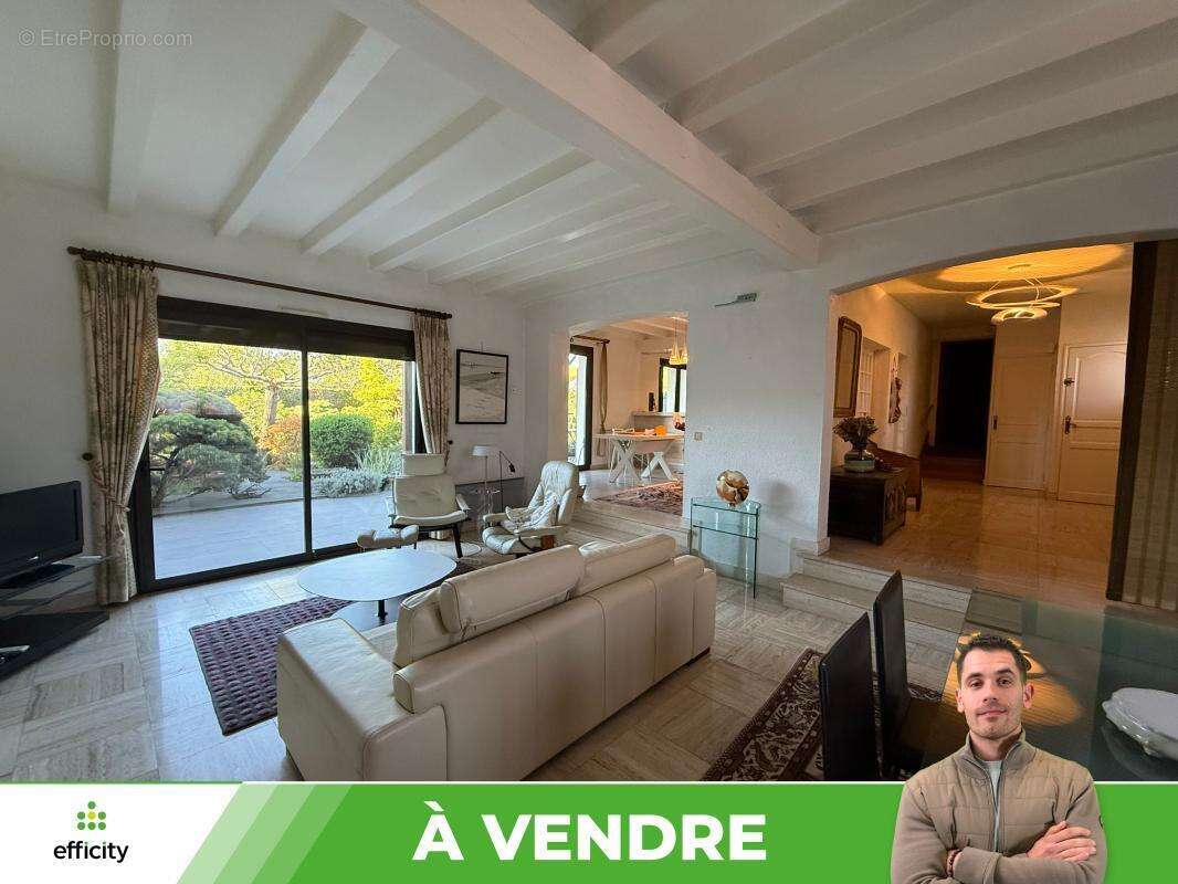 Maison à BUXEROLLES