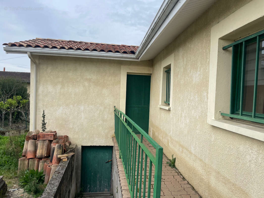 La Réole centre - Maison plain-pied de 92 M2 avec garage et jardin - photo 18