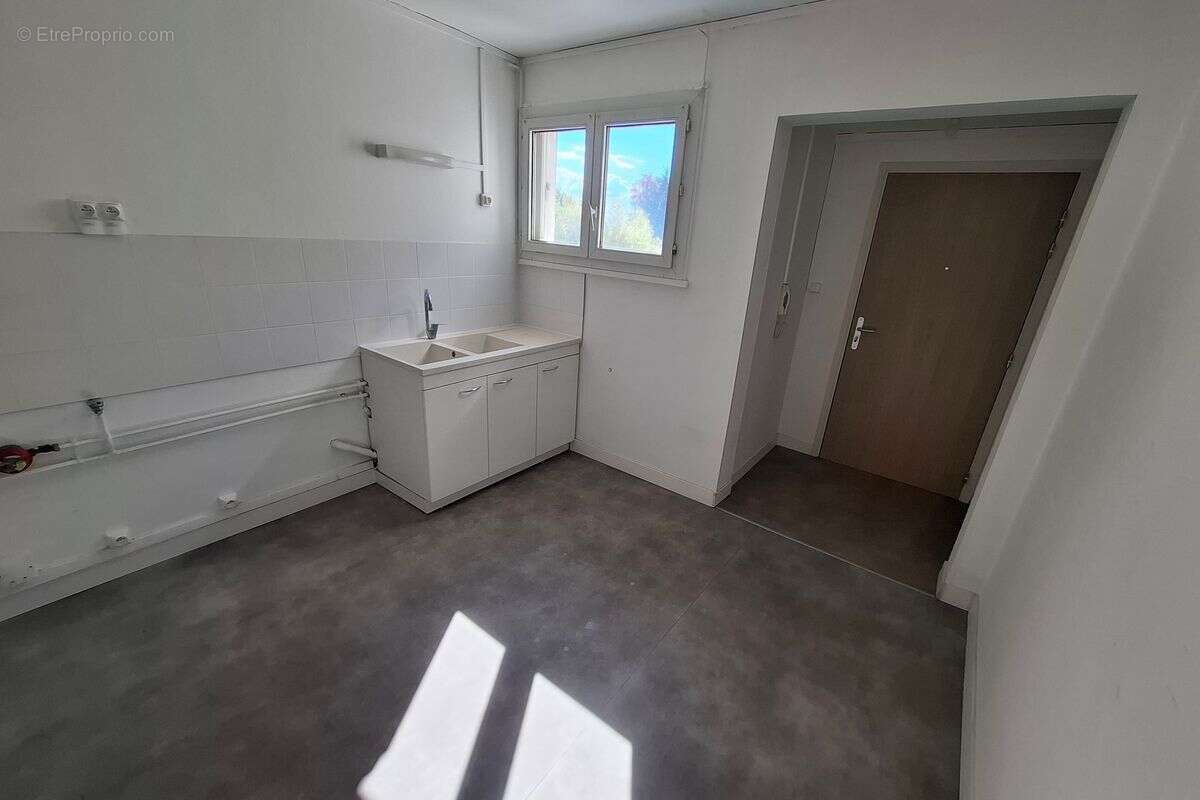 Appartement à FONTAINES-SUR-SAONE