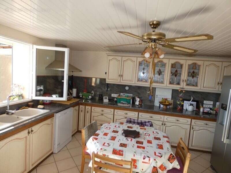 Maison 141 m² à Monlaur-Bernet  - photo 7