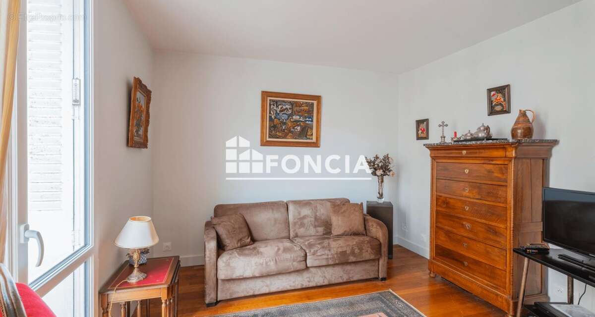 Appartement à PARIS-12E