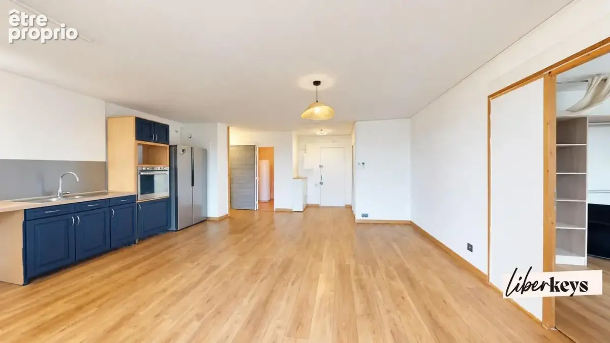 Appartement T4  de 80 m² avec balcon   Box privé et   Parking à Draguignan - photo 5