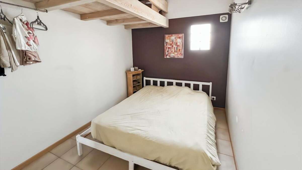 Ensemble immobilier 4 studios + 1 t2 - photo 3