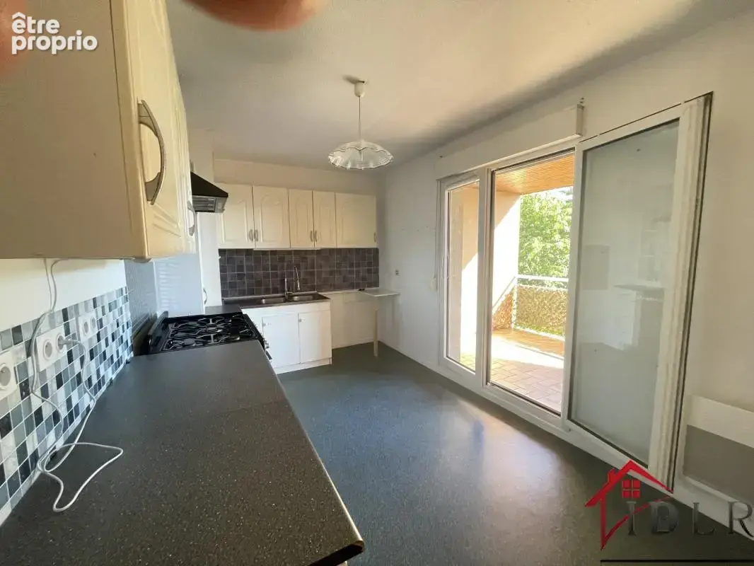 Appartement T4 avec terrasse couverte - photo 3
