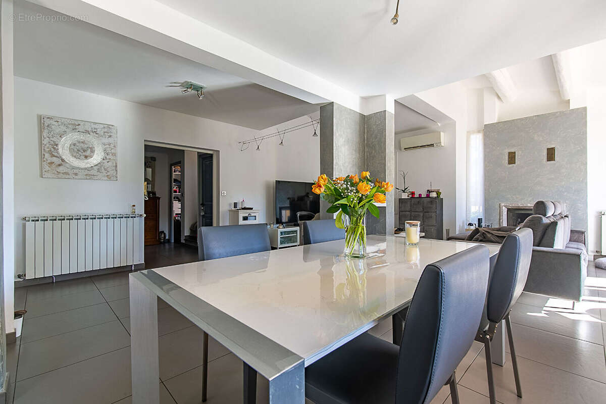 Maison à SAUSSET-LES-PINS